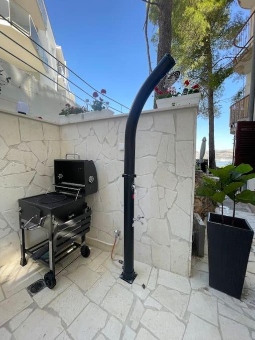 Seaesta Holiday- Modern Studio Apartment Trogir Exterior photo